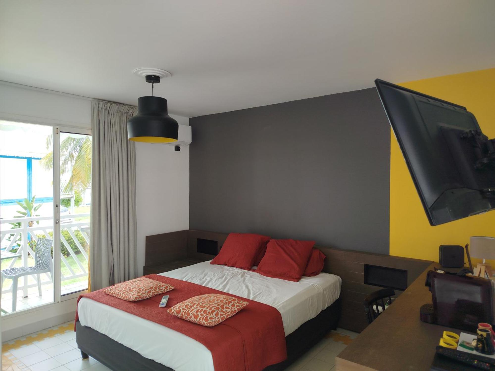 Studio Avec Grande Piscine, Plage Cannelle Caraibes Сен-Франсуа Екстер'єр фото